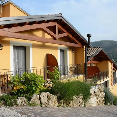 Casafè Tra Sogno E Realtà Alojamento de Acomodação e Pequeno-almoço Narni Scalo