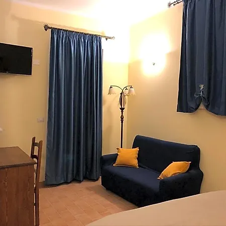 Casafe Tra Sogno E Realta Bed and Breakfast 3*