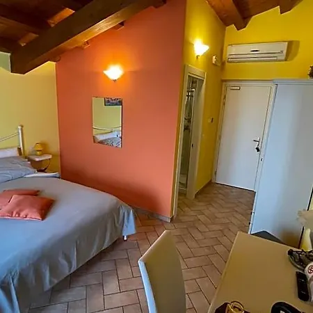 Bed and Breakfast Casafe Tra Sogno E Realta 3*